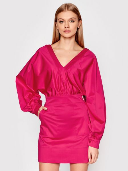 Розовое платье Silvian Heach