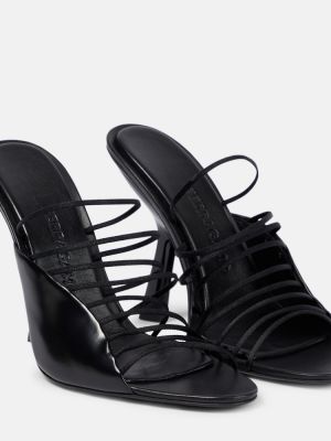 Kožené sandále Ferragamo čierna