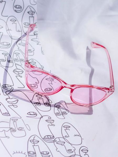 Элегантные прозрачные очки солнцезащитные Sugar + Style London розовые