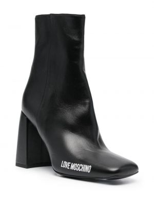 Kožené kotníkové boty s potiskem Love Moschino černé