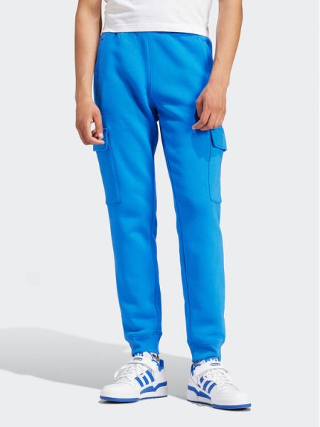 Slim fit priliehavé teplákové nohavice Adidas modrá