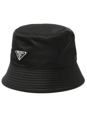 Czarna nylonowa czapka Prada
