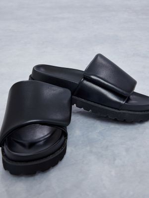 Кожаные сандалии на липучках из искусственной кожи Prettylittlething черные