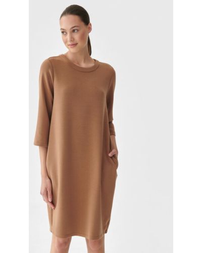 Laza szabású ruha Tatuum barna