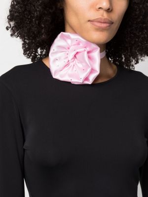 Collier à fleurs avec applique Manuri rose