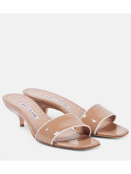 Lack läder mules Manolo Blahnik beige