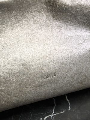 Apgrūtināti dabīgās ādas clutch somiņa Loewe sudrabs