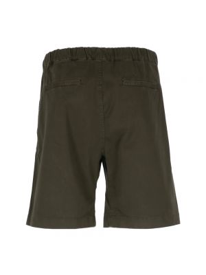 Casual shorts Woolrich grün