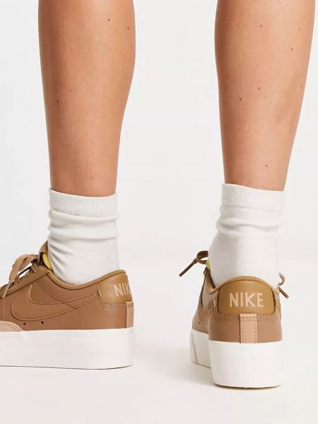 Кроссовки на платформе Nike Blazer коричневые