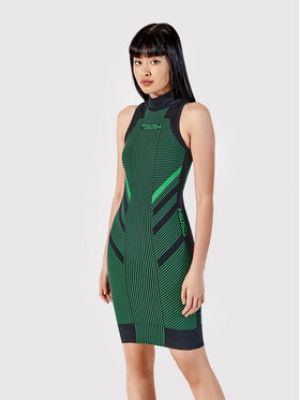 Slim fit šaty Togoshi zelené