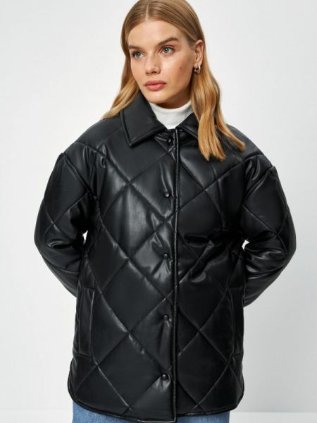 Утепленная кожаная куртка Zarina черная