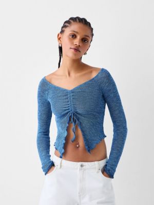 Sweter z dekoltem w serek z długim rękawem Bershka niebieski