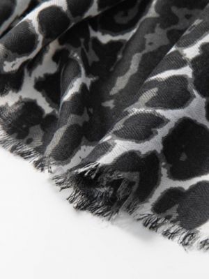 Леопардовый шарф с принтом Betsy & Floss серый