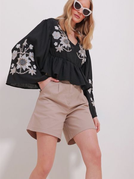 Лляна вишита блуза з v-подібним вирізом Trend Alaçatı Stili чорна
