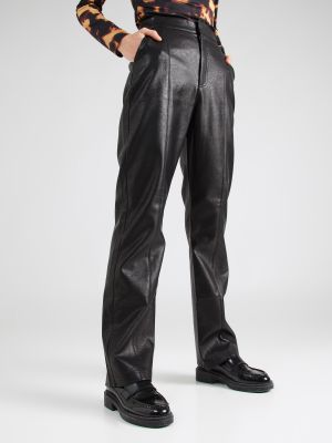 Priliehavé rovné nohavice z ekologickej kože Gina Tricot čierna