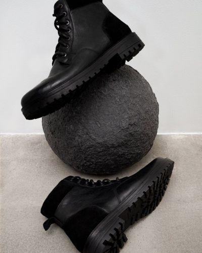 Ниски обувки Medicine черно