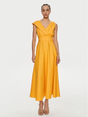 Priliehavé šaty Marella oranžová