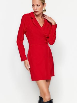 Pletené mini šaty s knoflíky Trendyol červené