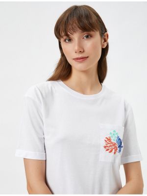 Bavlněné tričko s korálky s kapsami Koton bílé
