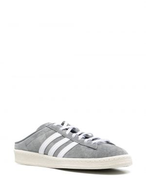 Zapatillas slip on Adidas gris