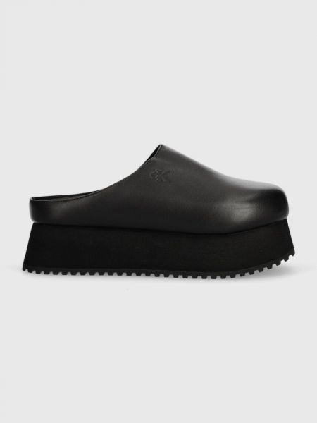 Kožené pantofle na platformě Calvin Klein Jeans černé