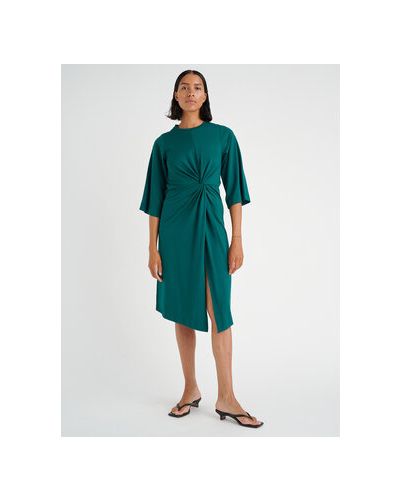 Priliehavé šaty Inwear zelená