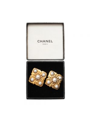 Boucles d'oreilles avec perles Chanel Vintage