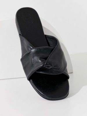 Kožené pantofle Answear Lab černé