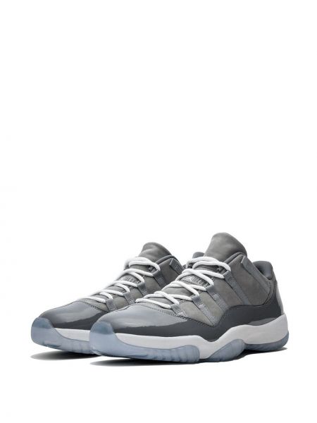 Baskets Jordan 11 Retro gris