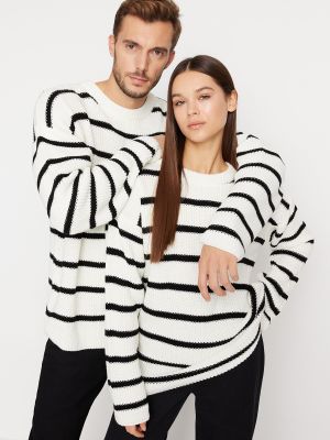 Oversize пуловер Trendyol сиво