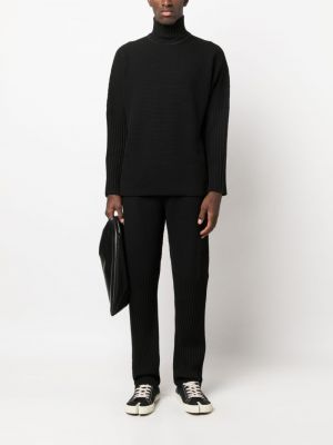 Pull en tricot à col montant Issey Miyake noir