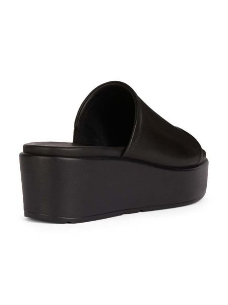 Sandale din piele cu platformă Geox negru