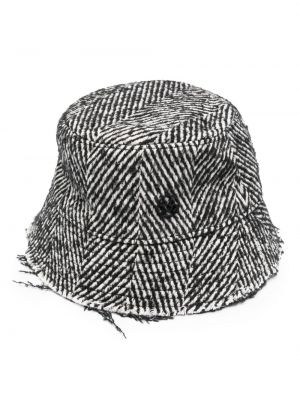 Kepurė su eglutės raštu Ruslan Baginskiy
