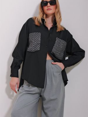 Oversized košeľa s výšivkou s vreckami Trend Alaçatı Stili čierna
