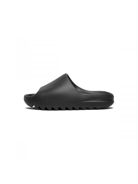 Sněžné boty Yeezy černé