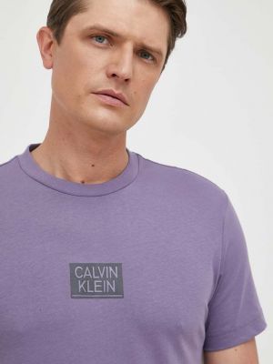 Тениска с дълъг ръкав с принт Calvin Klein виолетово