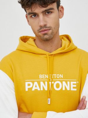 Памучен суичър с качулка с принт United Colors Of Benetton жълто