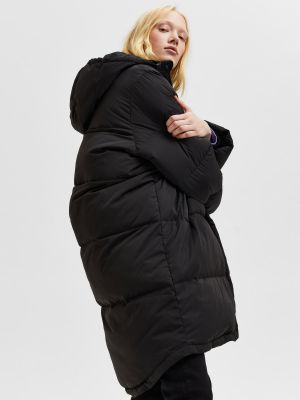 Zimski kaput Selected Femme Curve crna