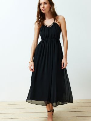 Плетена миди рокля от шифон Trendyol черно