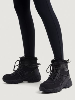 Зимние ботинки OYSHO черный