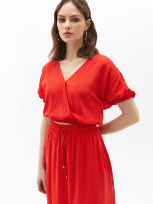 Блузка с глубоким декольте Oxxo красная