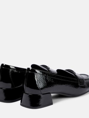 Lakované kožené loafersy Prada čierna