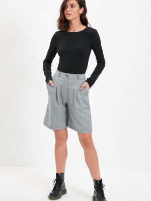 Bermuda kratke hlače s karirastim vzorcem Trendyol siva