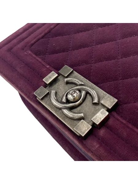 Bolso cruzado de cuero retro Chanel Vintage violeta