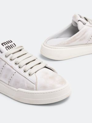 Кожаные кроссовки Miu Miu белые