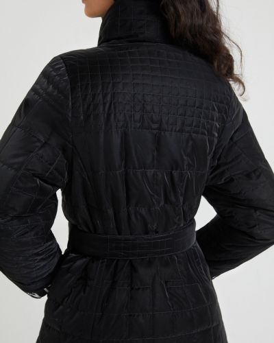 Prošívaný zimní kabát Desigual černý