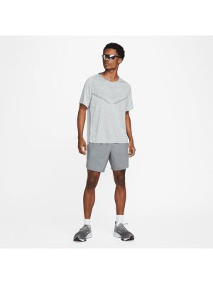 Priliehavé polokošeľa Nike sivá