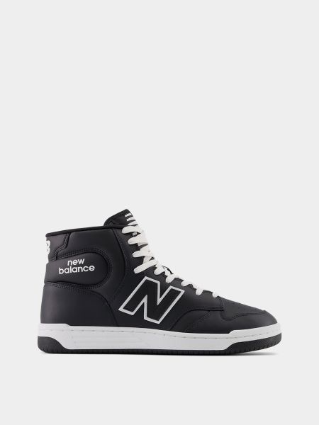Черные кроссовки New Balance