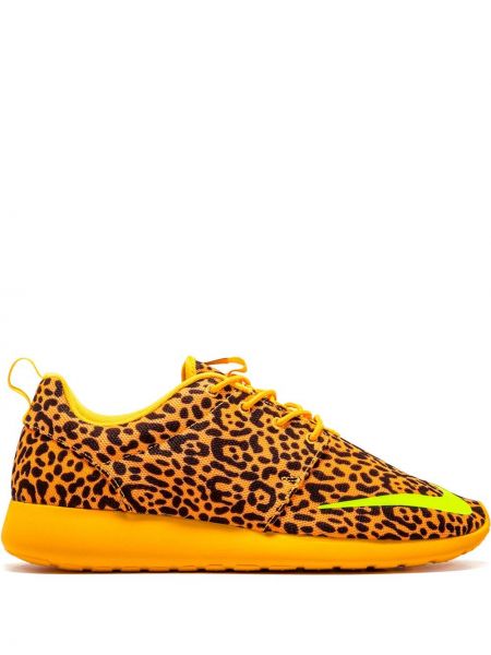 Маратонки с леопардов принт Nike оранжево