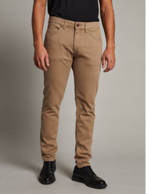 Priliehavé džínsy s rovným strihom Matinique hnedá